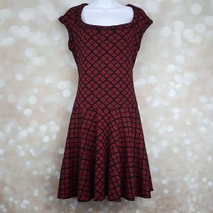 Size 12 fit to flirty dress